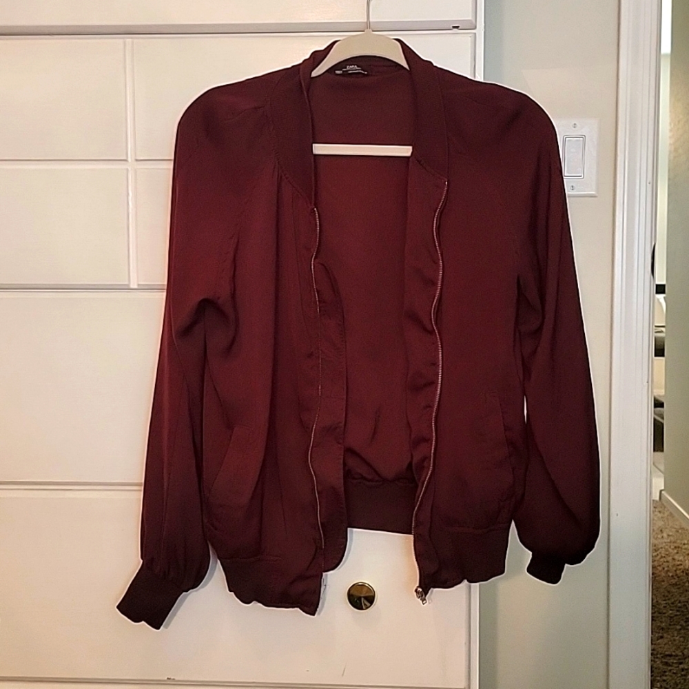 Burgundy bomber jacket Zara size M